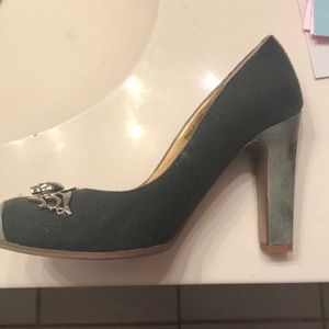 Heels with skull embellishment